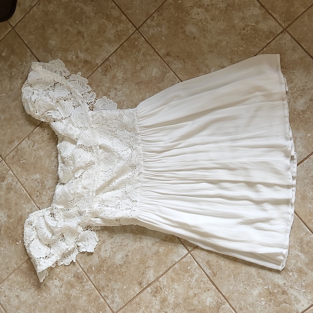 Dress - Picture 4 of 4